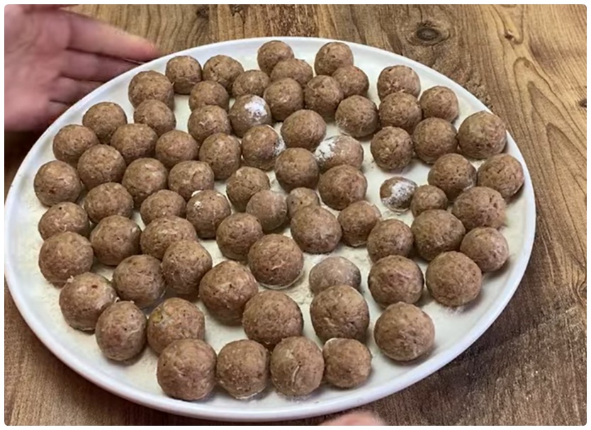Köfteli Nohut Yemeği Tarifi