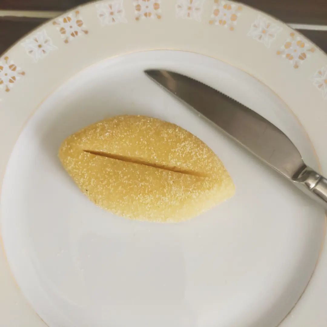 İrmik Mantolu Şerbetli Tatlı Tarifi