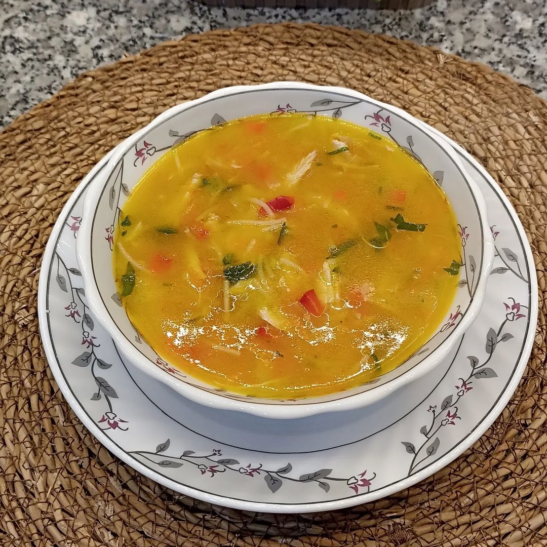 Sebzeli Tavuklu Şifa Çorbası