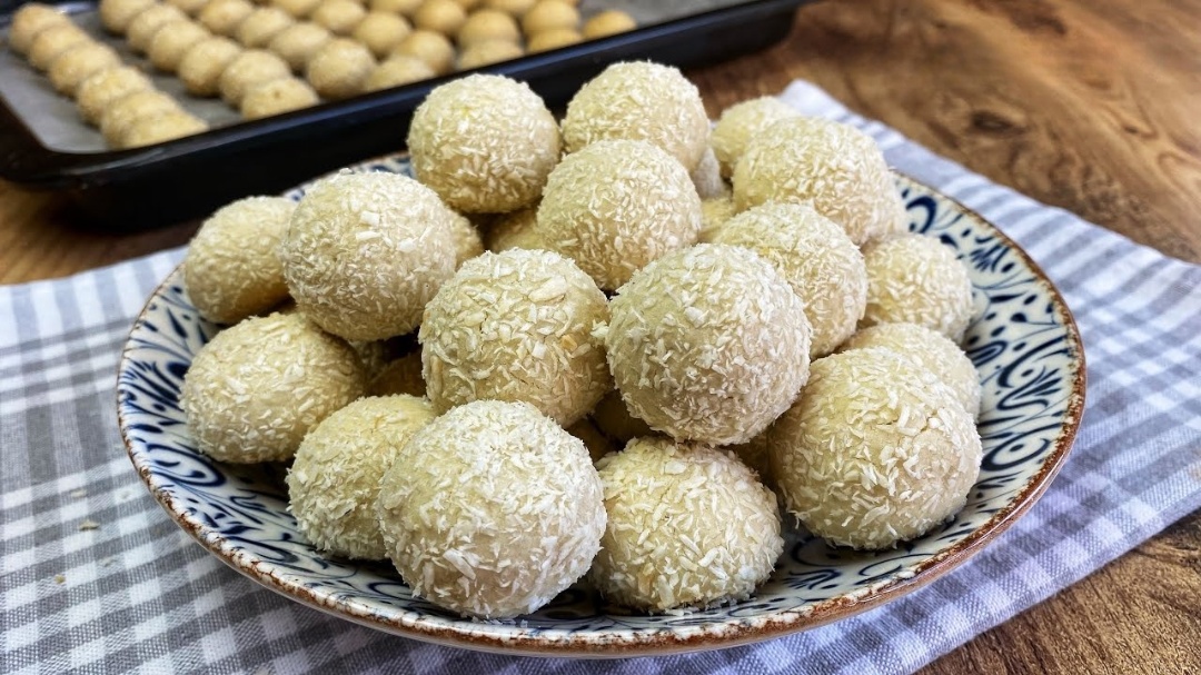 Hindistan Cevizli Damla Sakızlı Ağızda Dağılan Kurabiye Tarifi