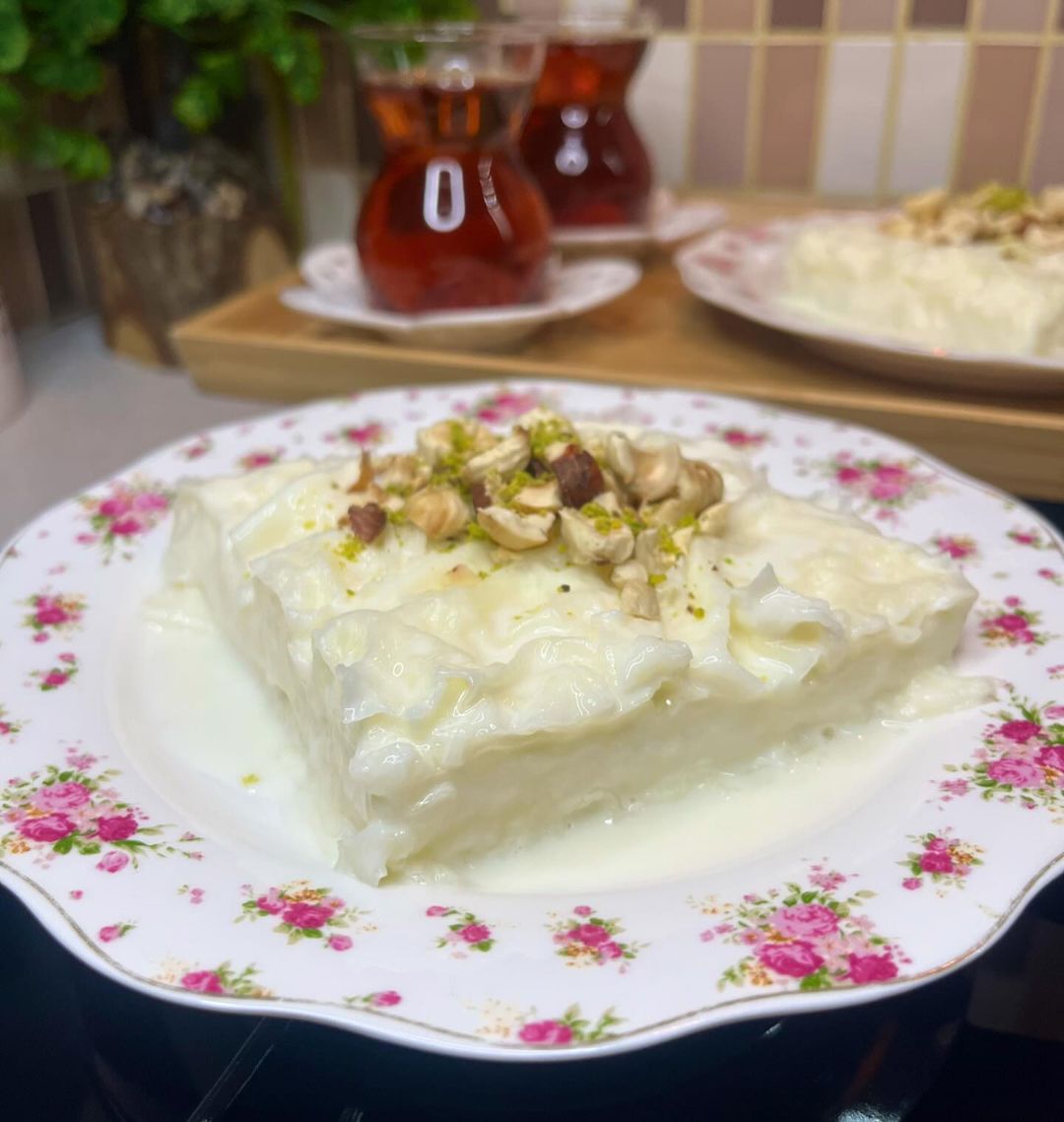 Muhallebili Güllaç
