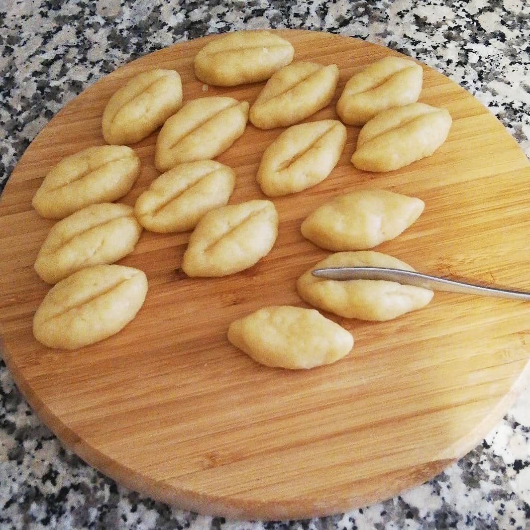 Tuzlu Badem Kurabiye Tarifi