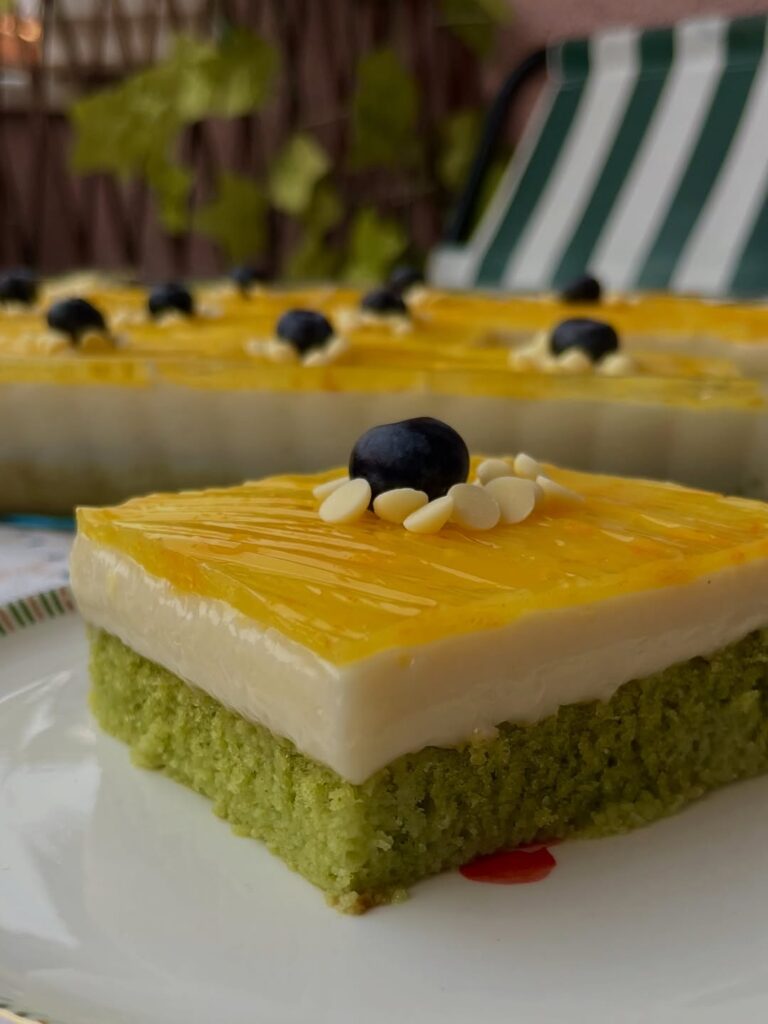 Ispanaklı Portakallı Borcam Pastası Tarifi